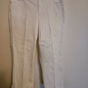 Gloria Vanderbilt Slimming Effect White Embellished Capri Jeans